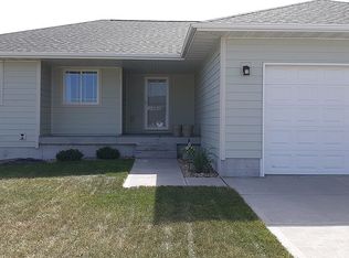 4309 Prairie Clover Cir, Grand Island, NE 68803