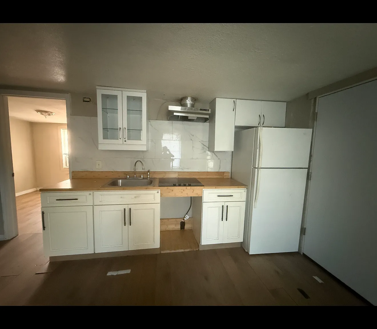2 bed, 860 sqft, $1,300 — Photo 3