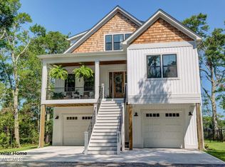 407 Chadwick Shores Dr, Sneads Ferry, NC 28460