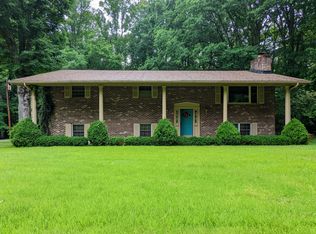 1013 University St NE, Wise, VA 24293