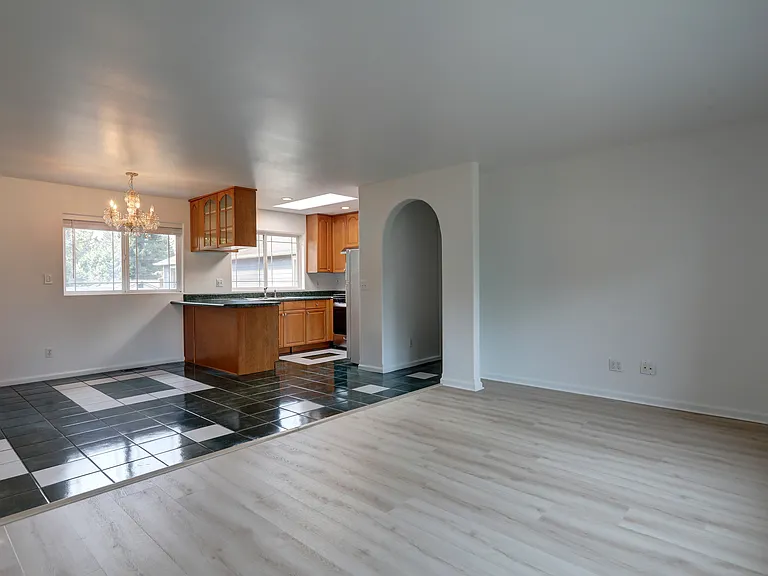 20302 Dayton Ave N #ADU — Photo 5