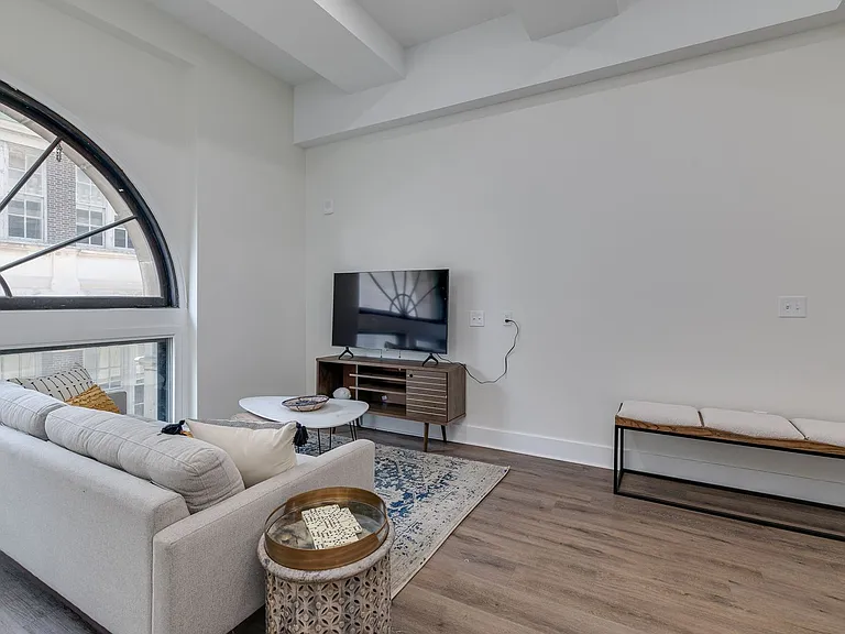 The Ledger Residences — Photo 32