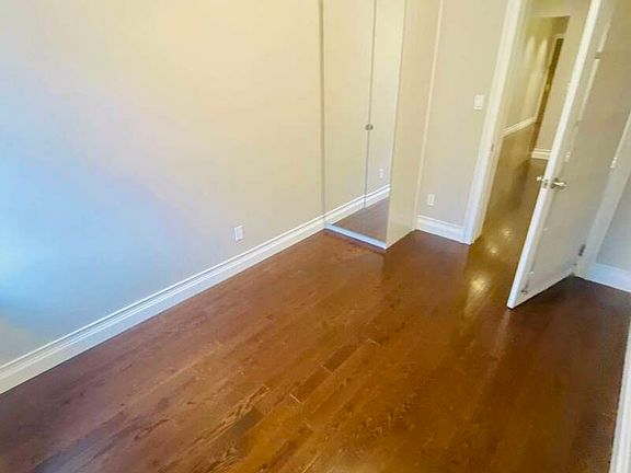 2nd image of 45-30 Court Sq #17H