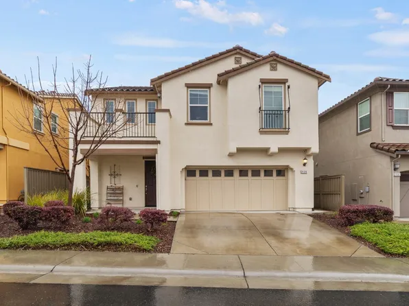 2129 Capri Dr, Roseville, CA 95661