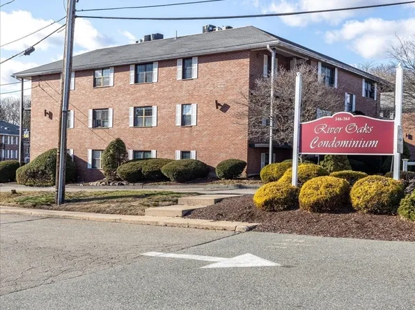 360 Neponset St Unit 702, Canton, MA 02021