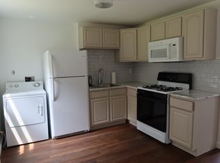 8 Garden Ct, Fairfield, CT 06825