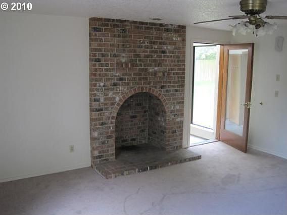 2nd image of 1711 NE 97th St