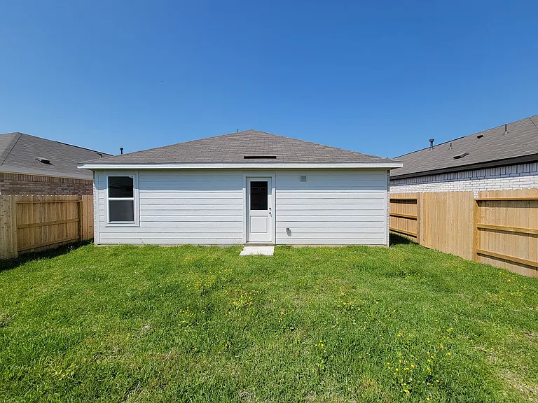 1519 Gardenia Blossom Ln — Photo 39