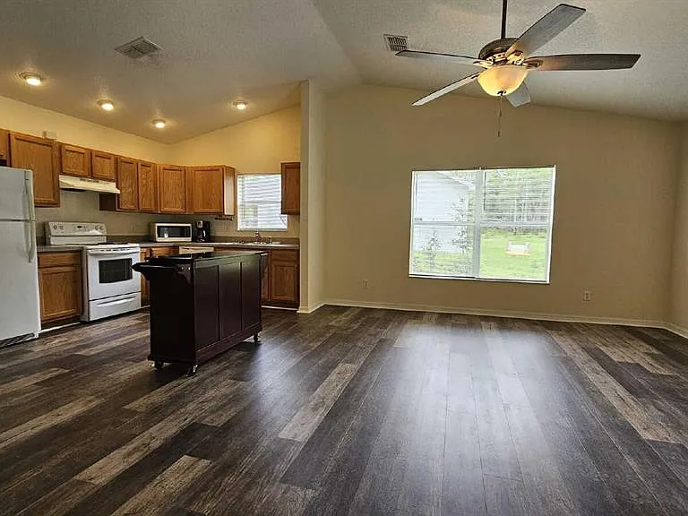 6290 W Oak Park Blvd — Photo 3