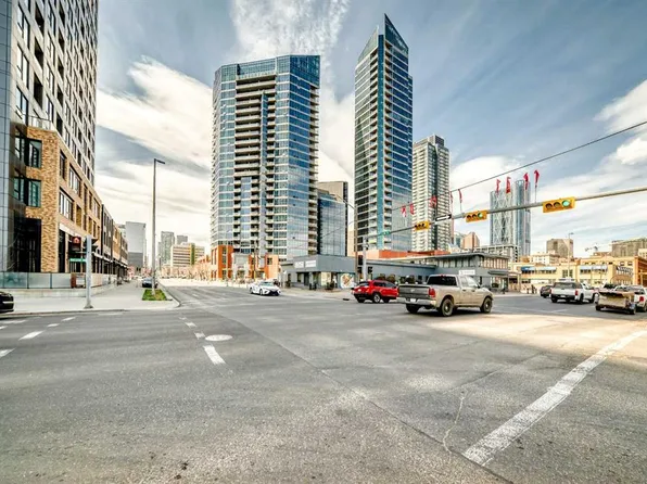220 12th Ave SE #706, Calgary, AB T2G 0R5