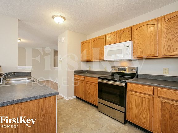 4th image of 9021 Southernwood Way