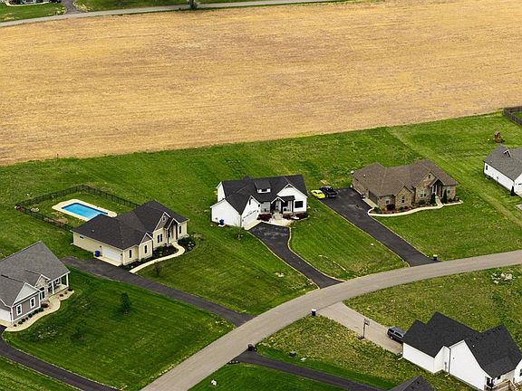 5th image of 22 Cornerstone Dr