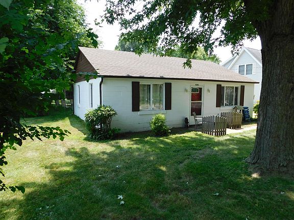 2nd image of 5201 Bell Ave