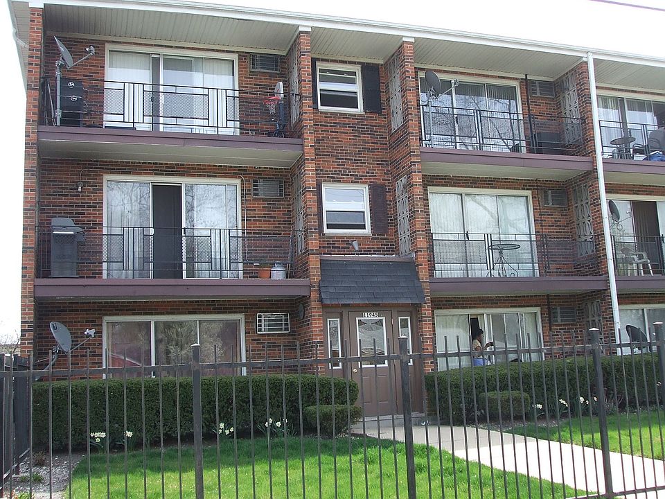 1st image of 11945 S Hamlin Ave APT 1A