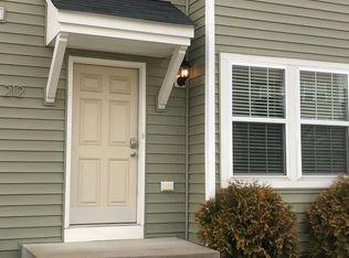 212 Summerfield Dr, Morgantown, WV 26508