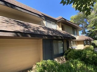 6119 Meadow Vista Ln, Las Vegas, NV 89103