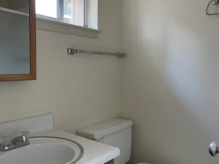 1075 Marjorie St #1 — Photo 8