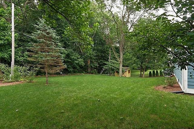 1st image of 581 Becker Ct