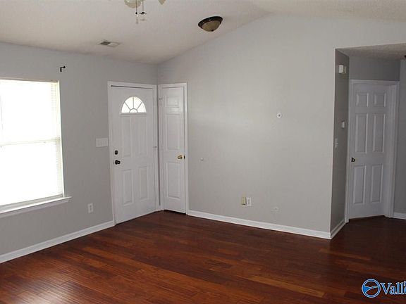 4th image of 179 Sandy Hollow Dr NW
