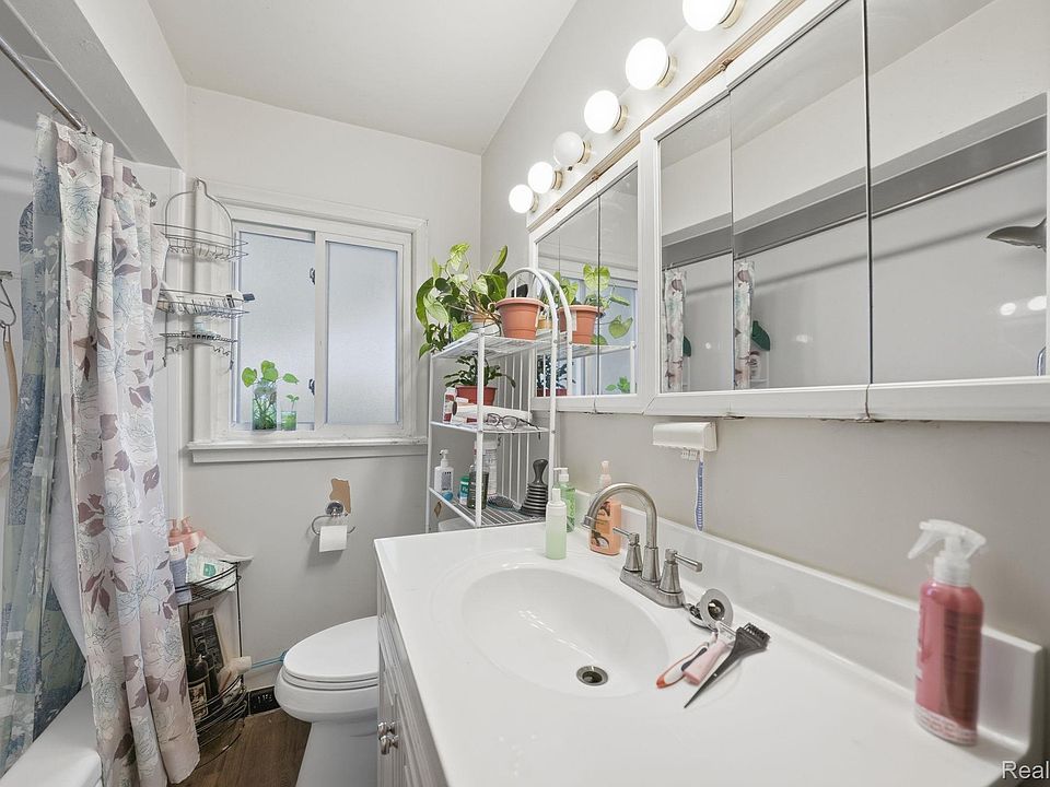 25675 Barbara St, photo 14