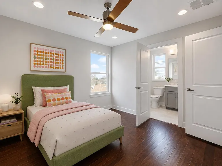 7104 Blessing Ave #B — Photo 12