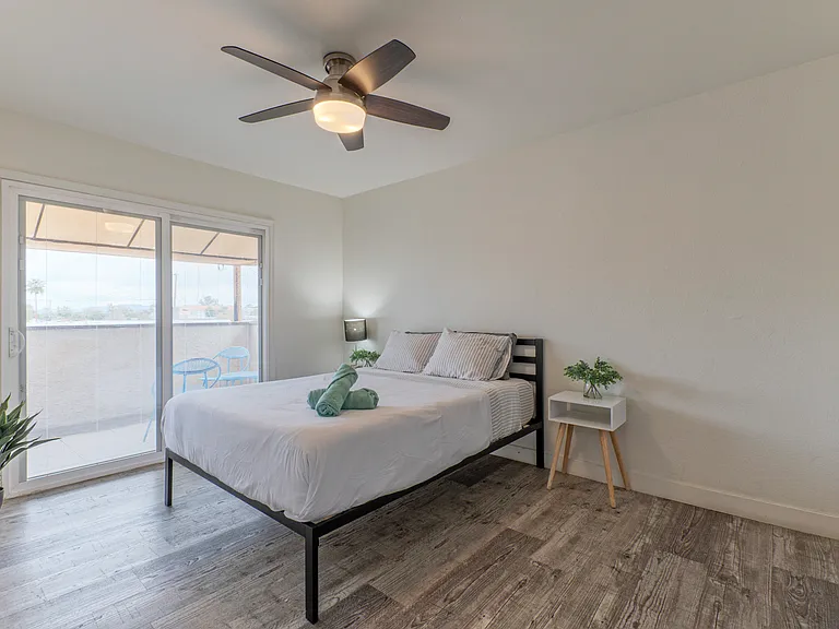 2087 E Lemon St #D — Photo 6