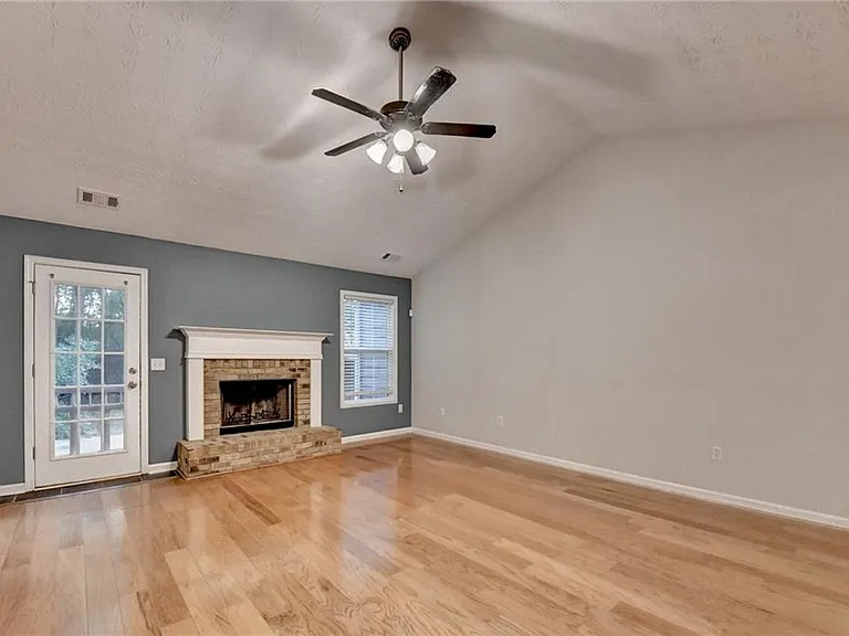310 Andrew Ridge Dr — Photo 9