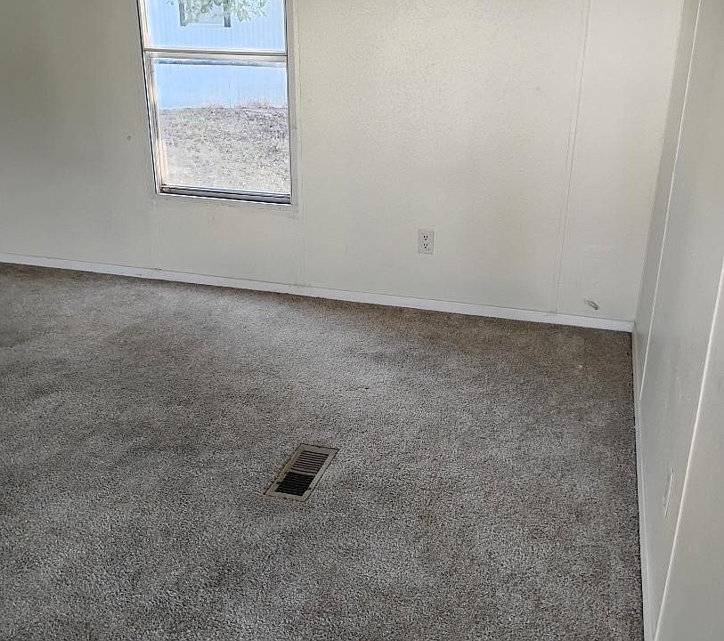 Unit Photo