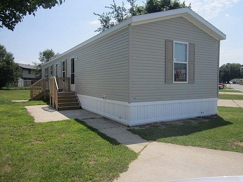 1st image of 2911 Greentree St