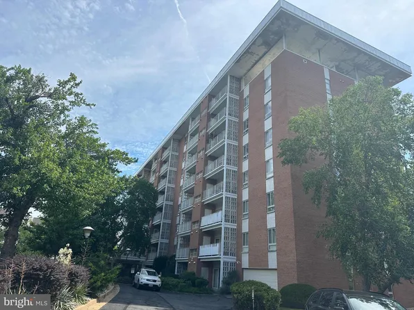 5250 Valley Forge Dr APT 109, Alexandria, VA 22304