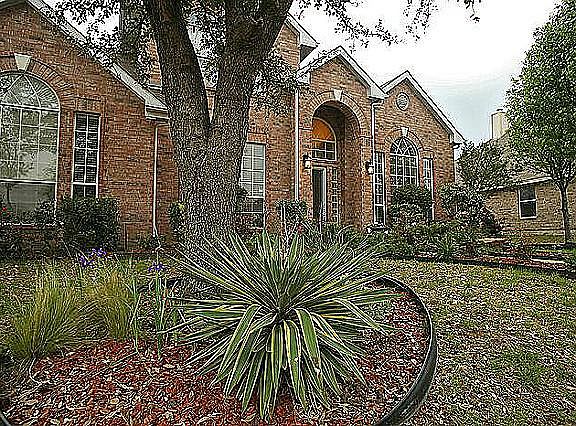 2nd image of 3337 Marsalis Ln