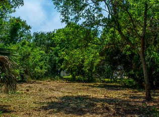 2308 Seabrook St, Edisto Island, SC 29438