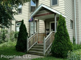 101 S McLean St APT B, Bloomington, IL 61701