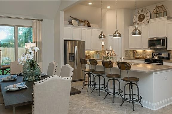 open and airy kitchen