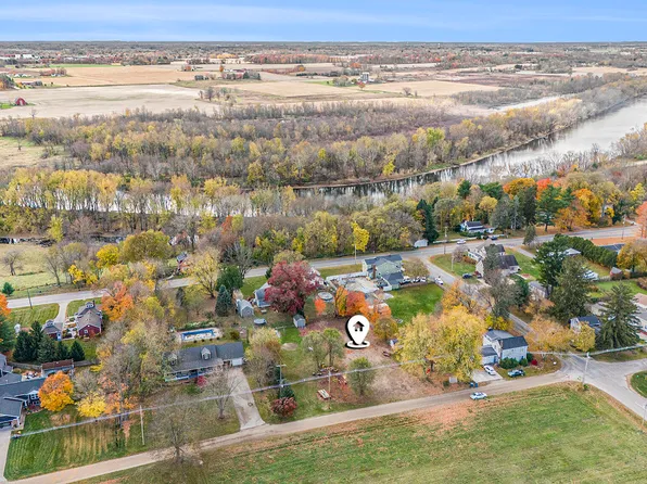 Leverette St, Marne, MI 49435
