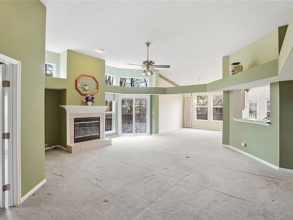 3rd image of 1413 Ashworth Ct