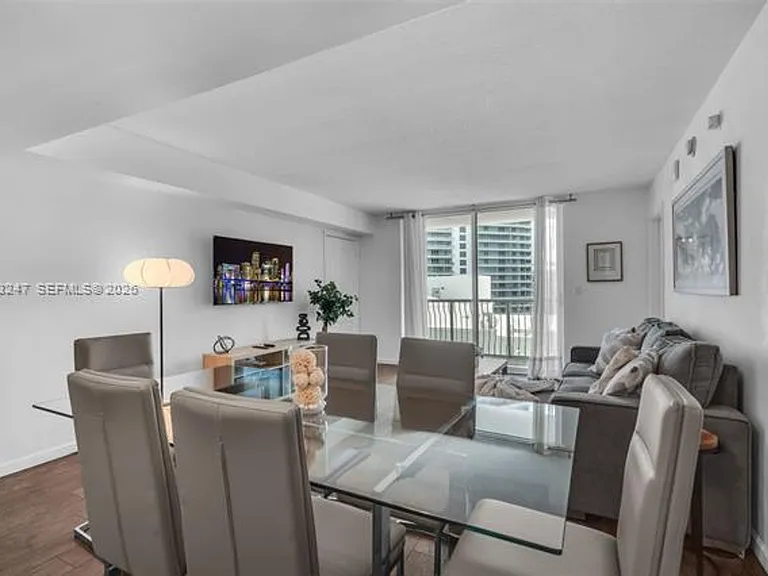 1200 Brickell Bay Dr #2915 — Photo 10