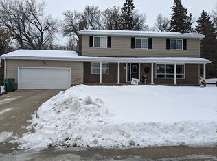200 6th Ave NE, Lamoure, ND 58458