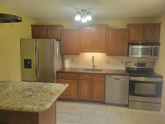 3rd image of 2304 White Ash Ct