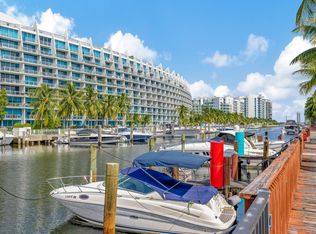 2831 NE 185th St APT 607, Aventura, FL 33180