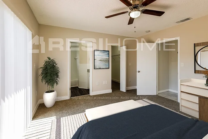 12752 SW 265th Ter — Photo 8