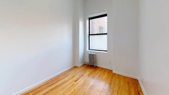 Rented by Bond New York | media 41