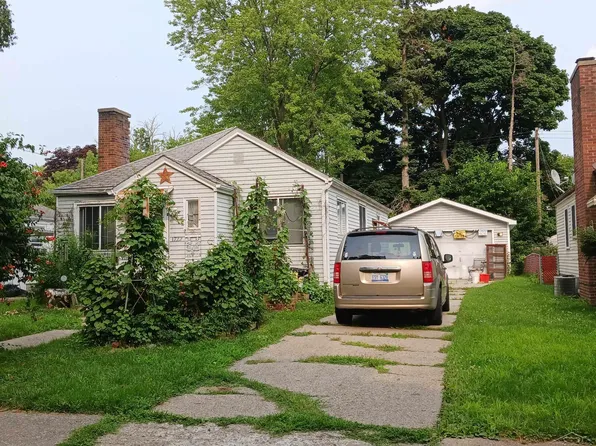 1722 Mershon St, Saginaw, MI 48602