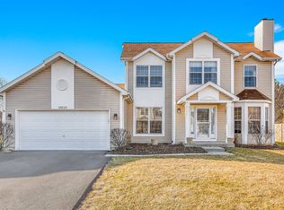18210 W Old Pine Ct, Gurnee, IL