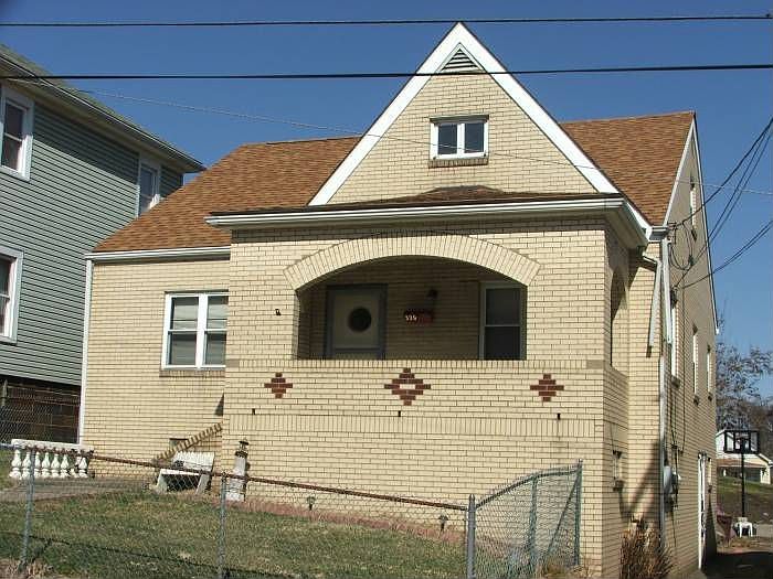 2nd image of 330 Heaslett Ave