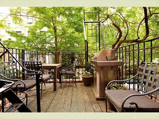 Sold by Stribling | media 6