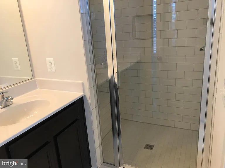 14227 Travilah Rd — Photo 15