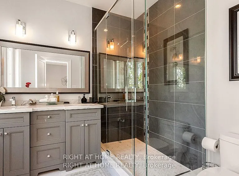 1220 Meredith Ave — Photo 31