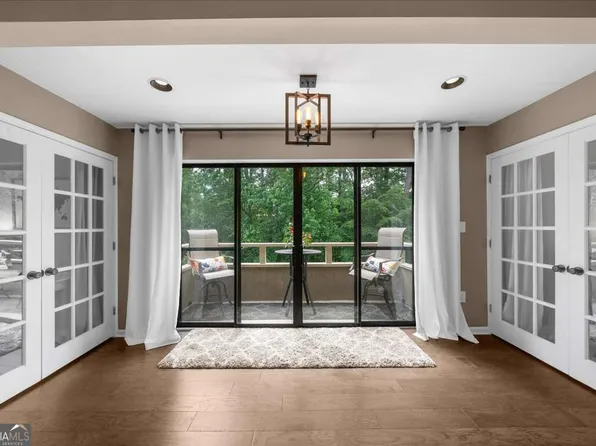 25305 Plantation Dr NE, Atlanta, GA 30324