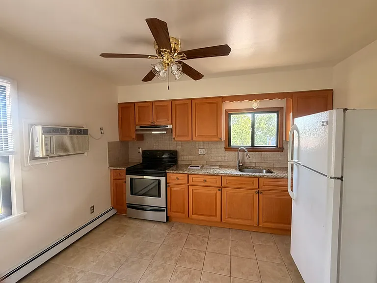 17 Winant Ave #2 — Photo 2